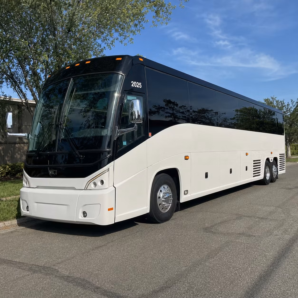 dod approved charter bus rentals serving stamford and the connecticut national guard
