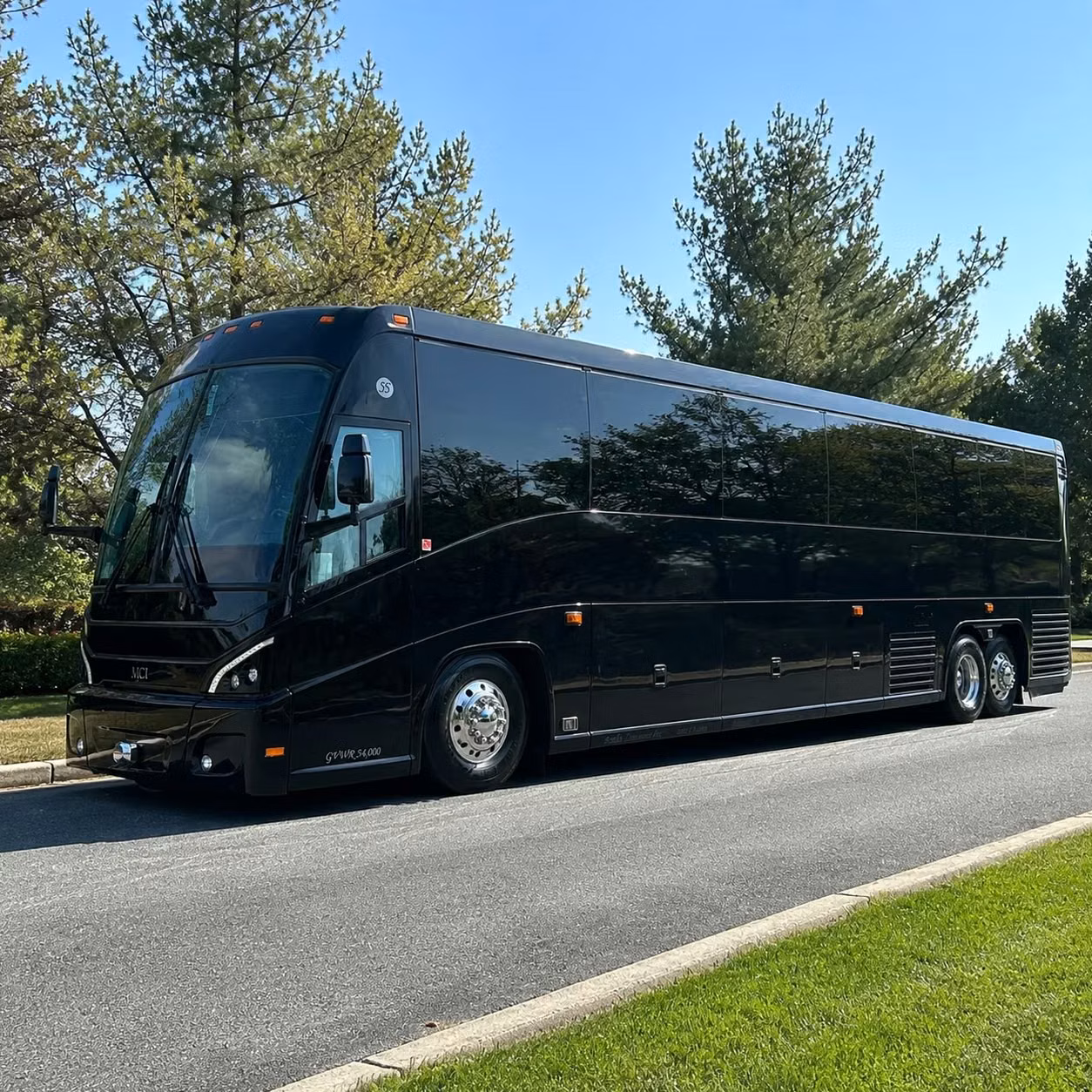 shuttle buses for stamford s financial district tech campuses and medical facilities